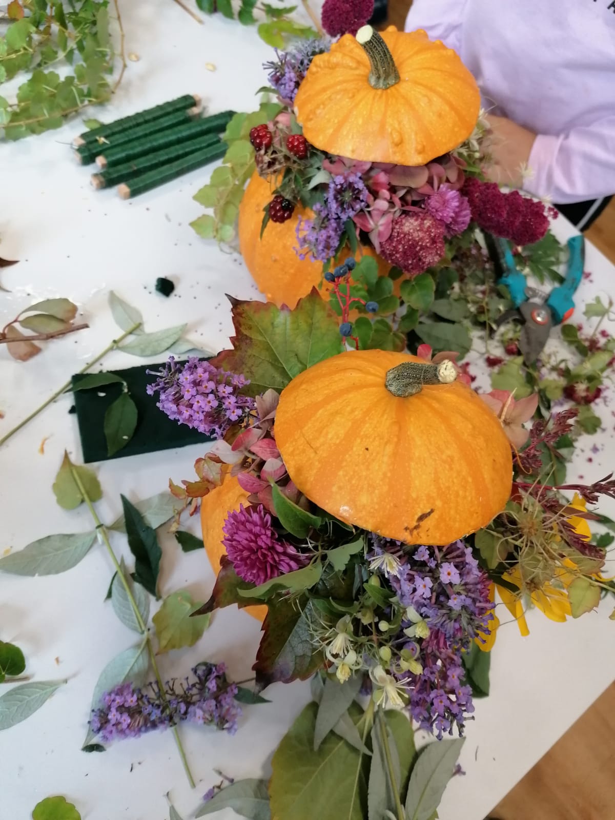Workshop für Kinder: Herbstdekoration mit Kürbissen